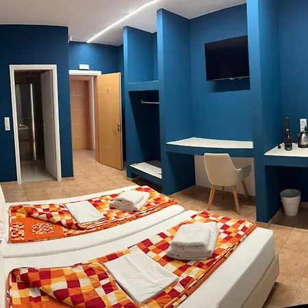 Капсульный отель Calypso 2*